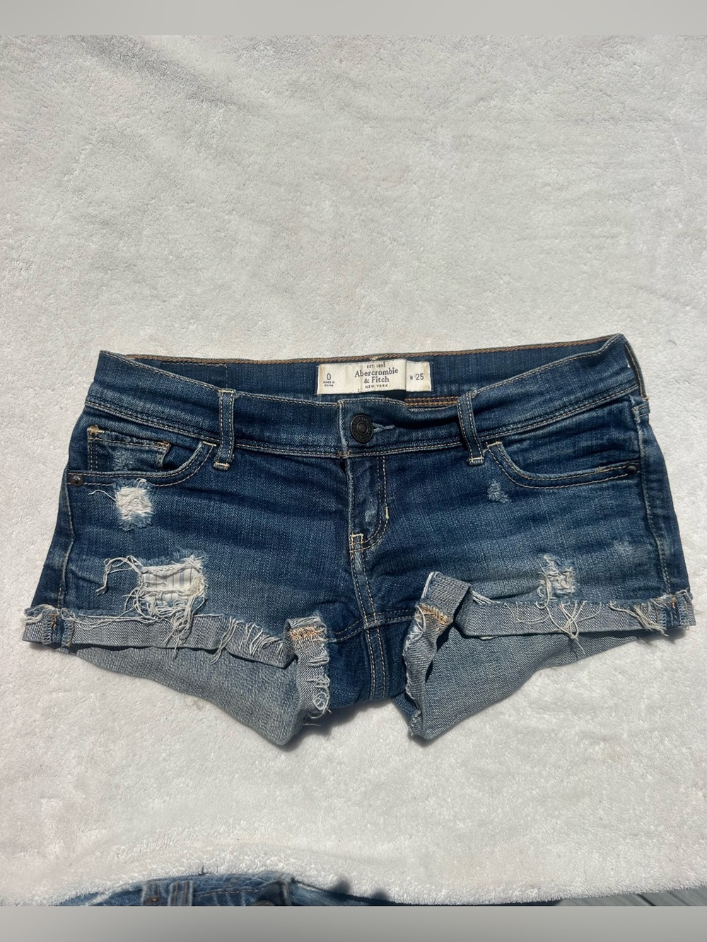Abercrombie & Fitch Dark Blue Distressed Denim Cutoff Shorts size 25 / 0